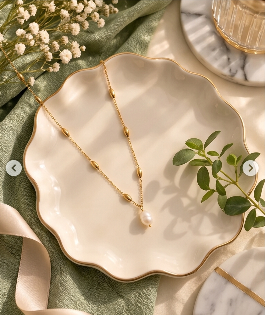 Alma Necklace